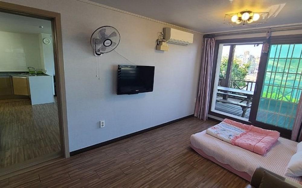 Busan Morning Blue Pension