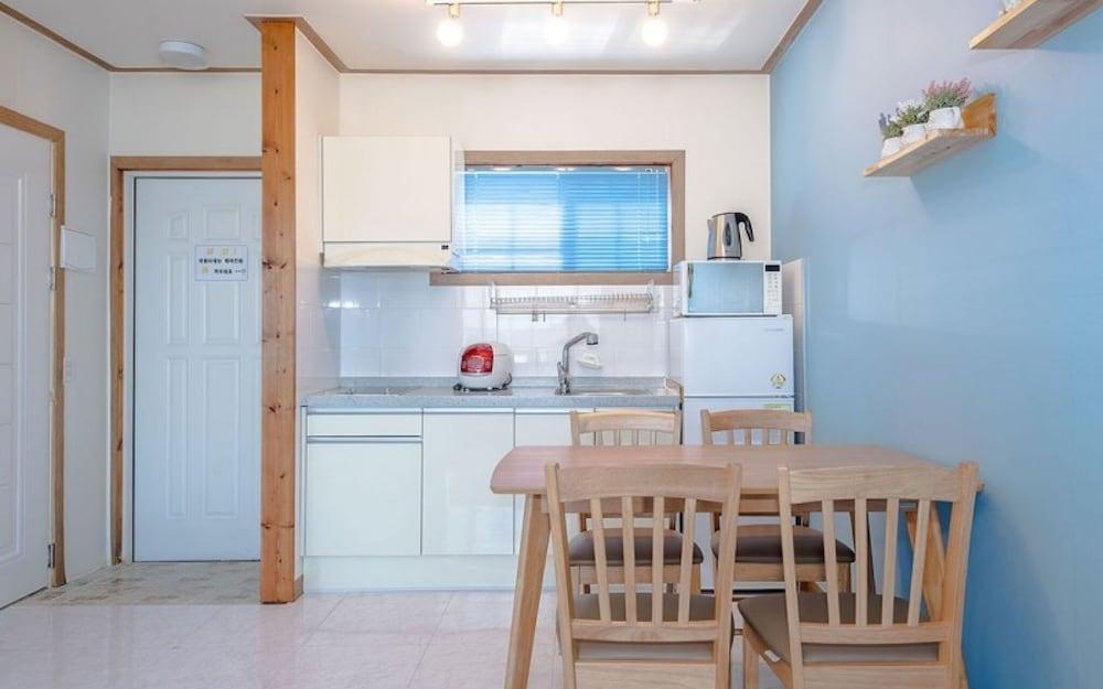 Yeosu Maison Blanche Pension