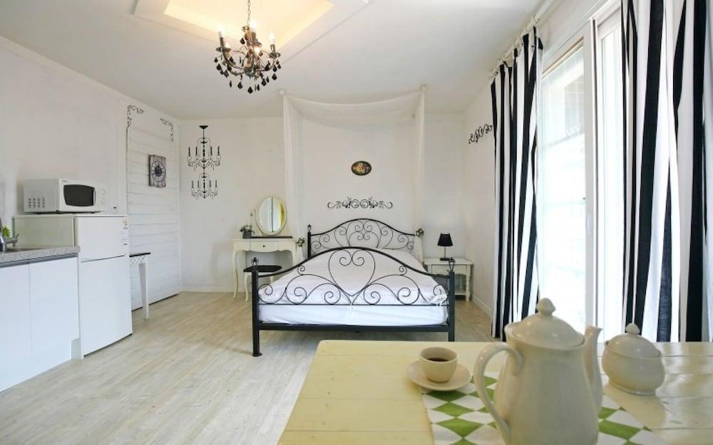 Gyeongju Hosu Pension