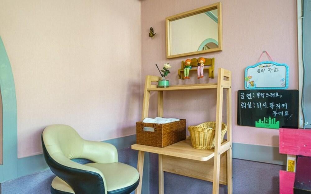 Ganghwado Pine Tree Pension