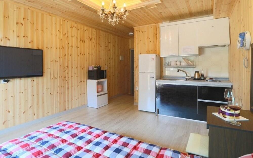 Gyeongju Paradise Bed and Breakfast