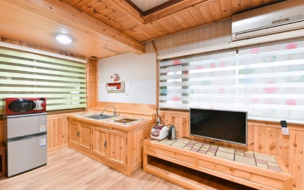 Taean Sheruvil Pension