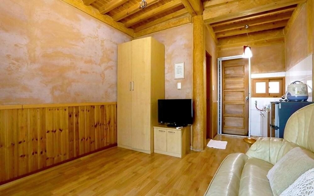 Inje Mountain Valley Pension