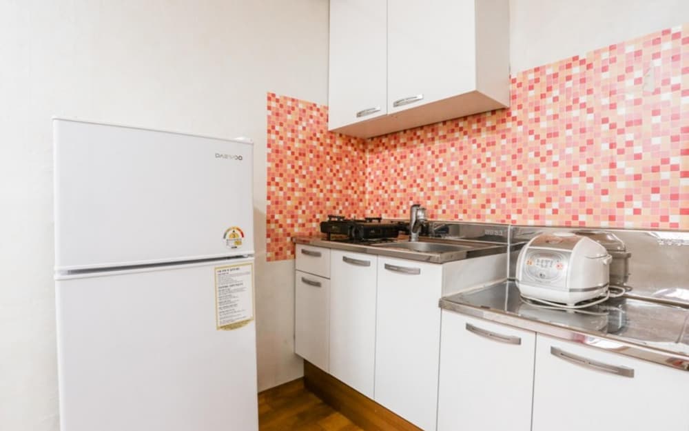 Taean Taean Byeoljang Pension