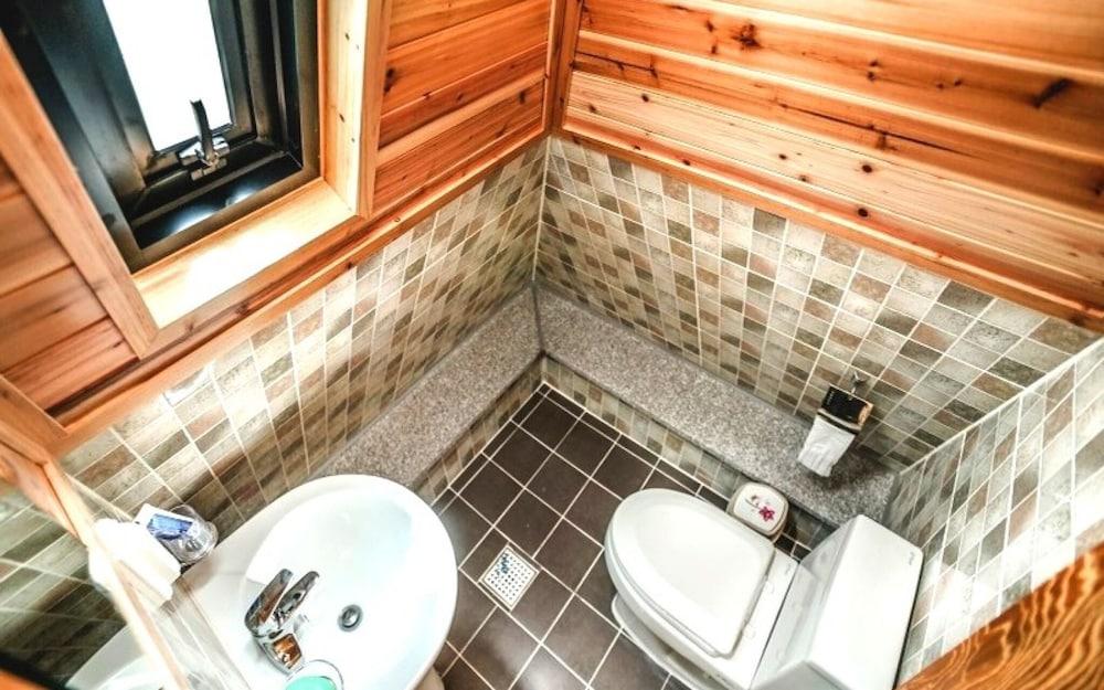 Gyeongju Pyramid Pension