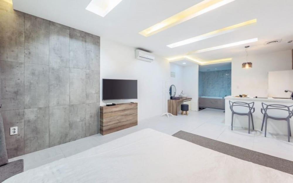 Gapyeong Dior Pool Villa