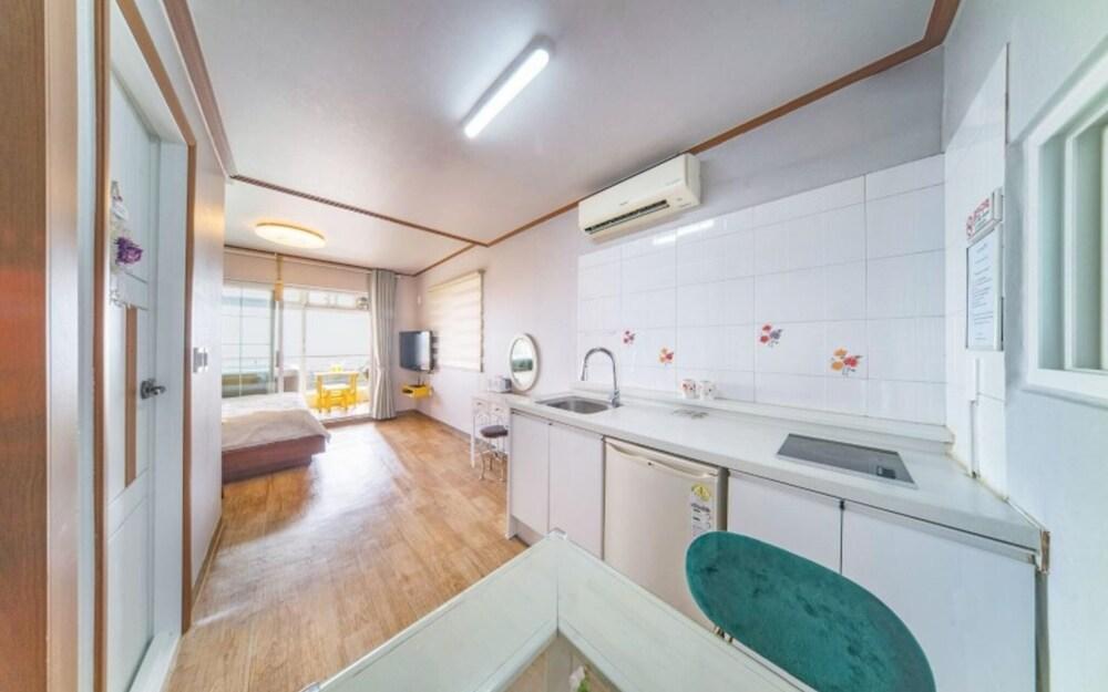 Ganghwado Petit Pension