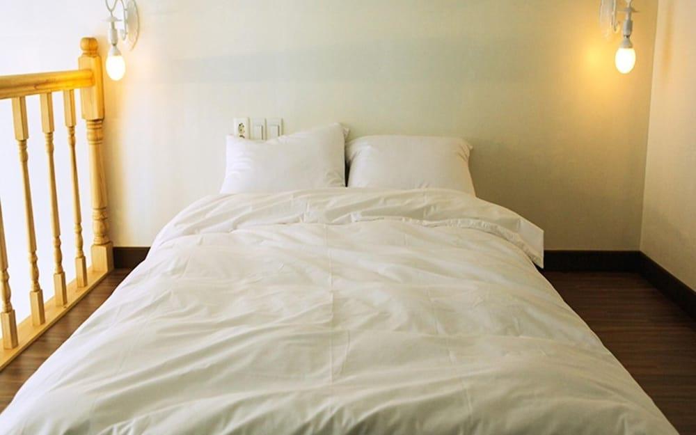 Namhae Bada Grida Pension