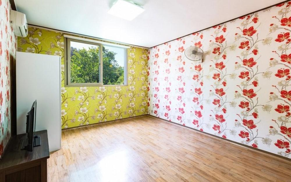 Daebudo Claire Pension