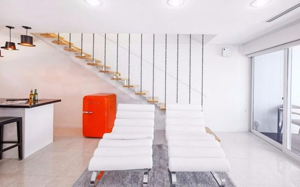 Geojedo Starmarine Pool Villa