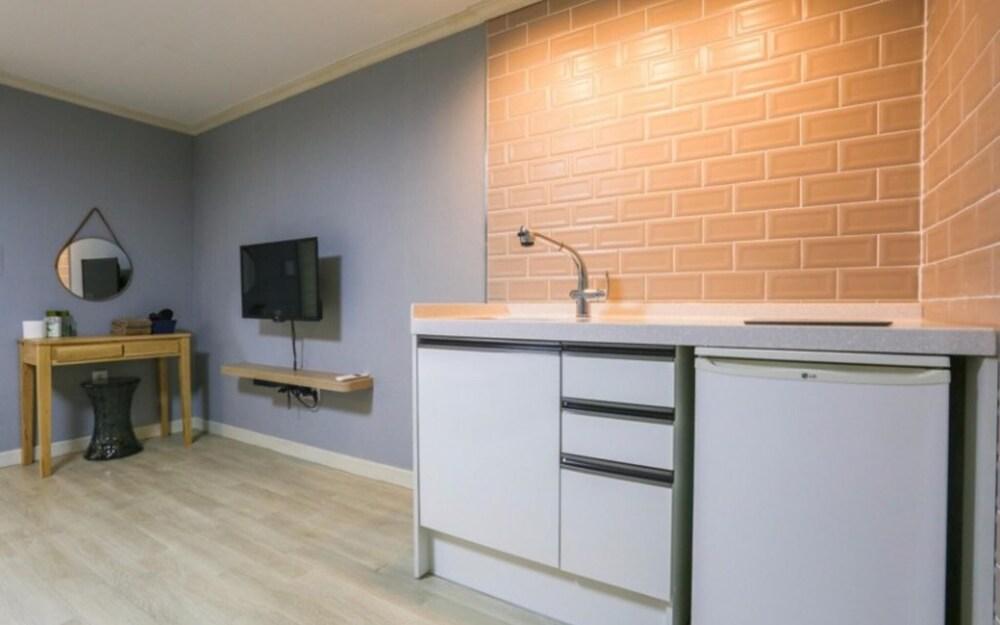 Goseong Natural House Pension