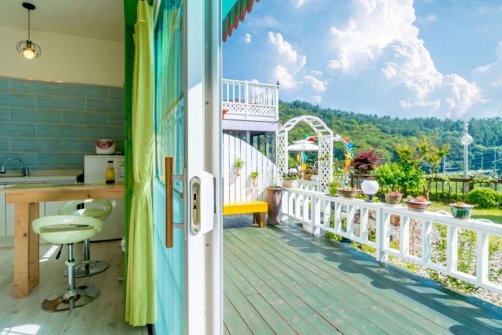 Goseong Sunshine Pension