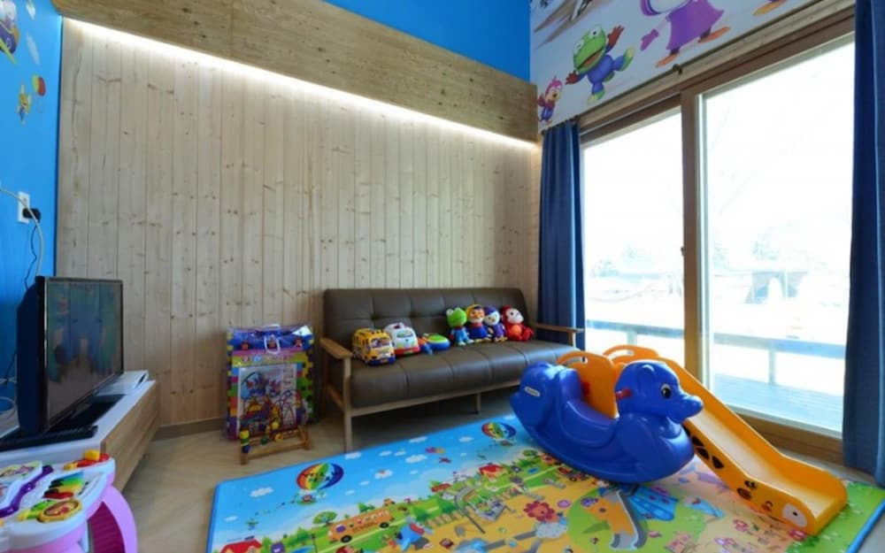 Yeoncheon Pool Kids Spa Pension