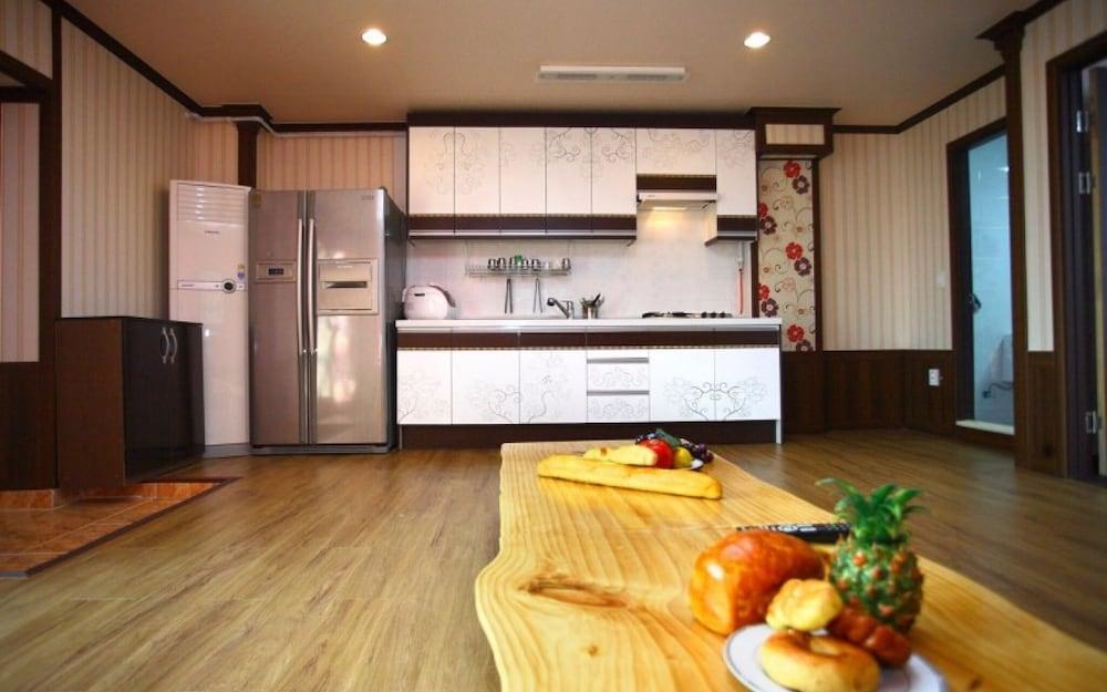 Taean Morwenna Pension