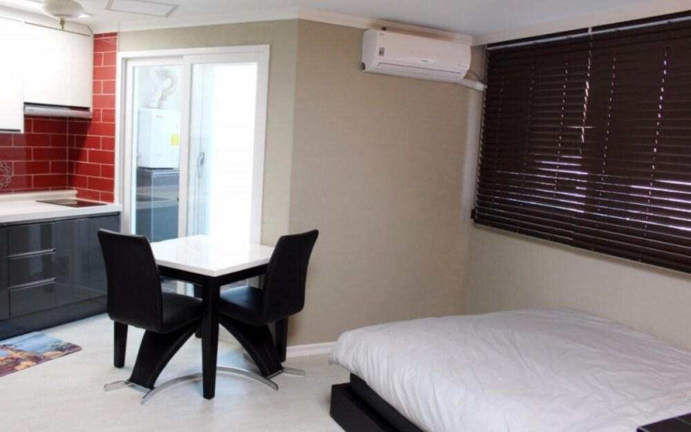 Andong Sketch Pension