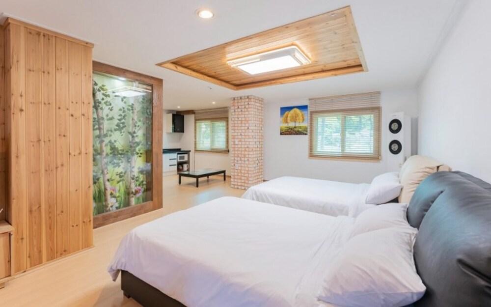 Taean Sunstone Pool Villa