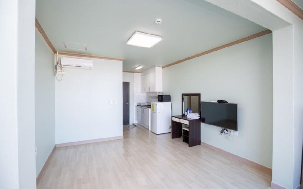 Yangyang Cheheommaeul Pension