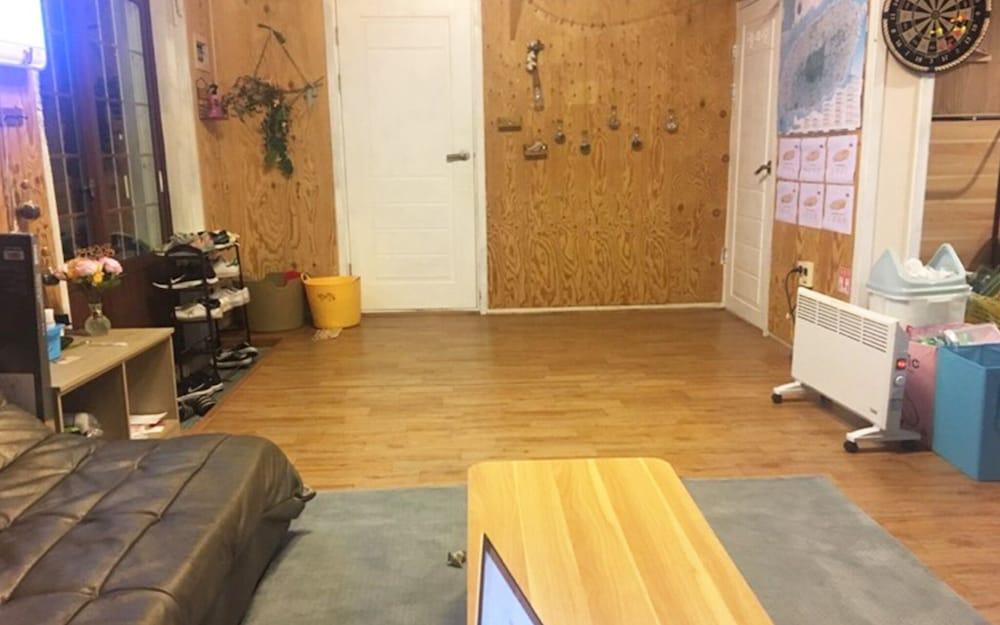 Jeju Sup Guest House