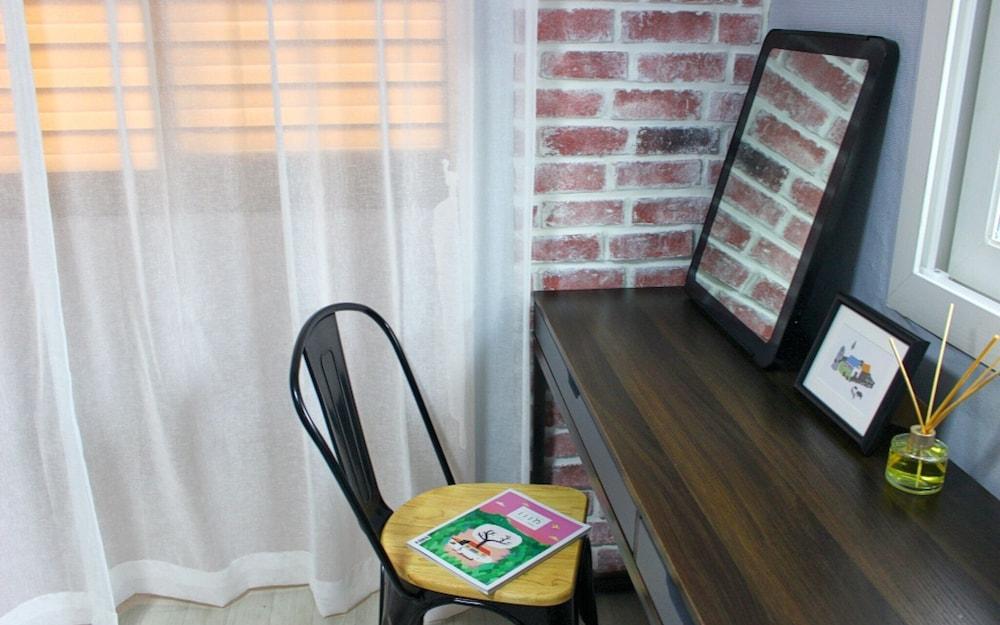 Jeju Jiseul Guest House