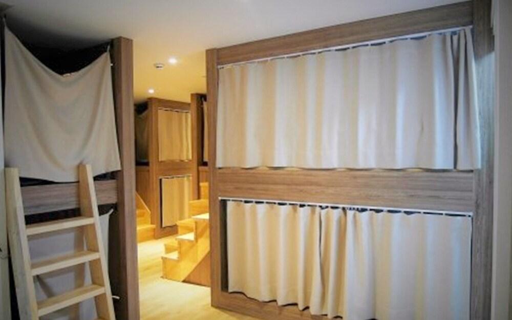 Jeju Ttorang Guest House