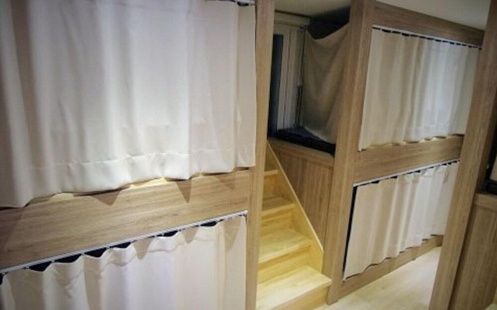 Jeju Ttorang Guest House