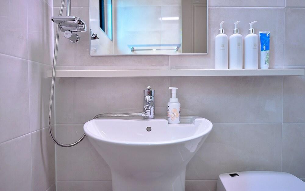 Yeosu Train and Ocean Guest House