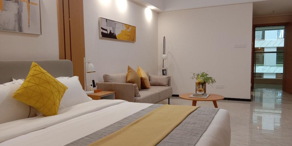 Bainianhui International Apartment