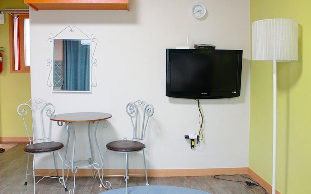 Taean Tree Pine Pension and Guest House