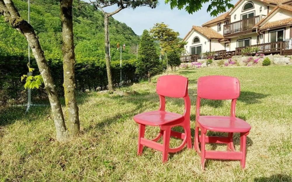 Jecheon Hakyeon Healing Pension