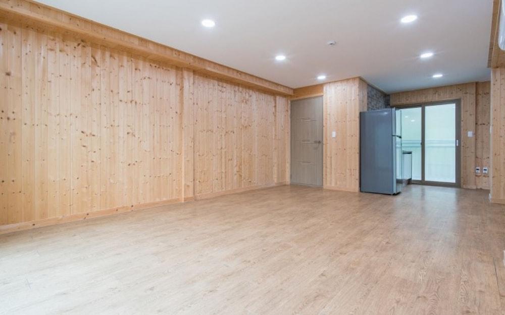 Sancheong Pullip House