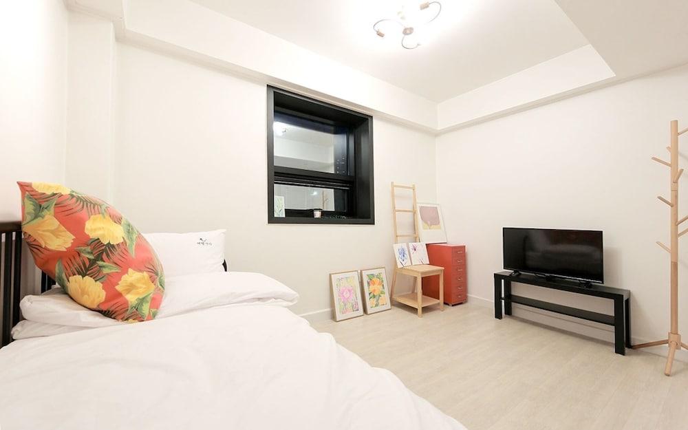 Ulsan Dalbit Eunhasu Guest House