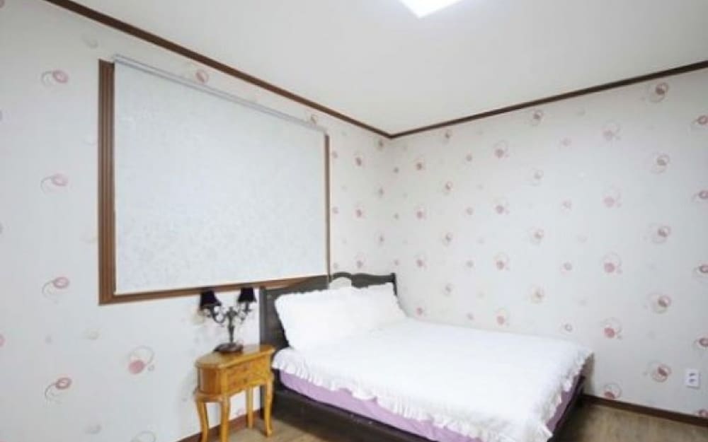 Gapyeong Gangsibong Mirinae Pension