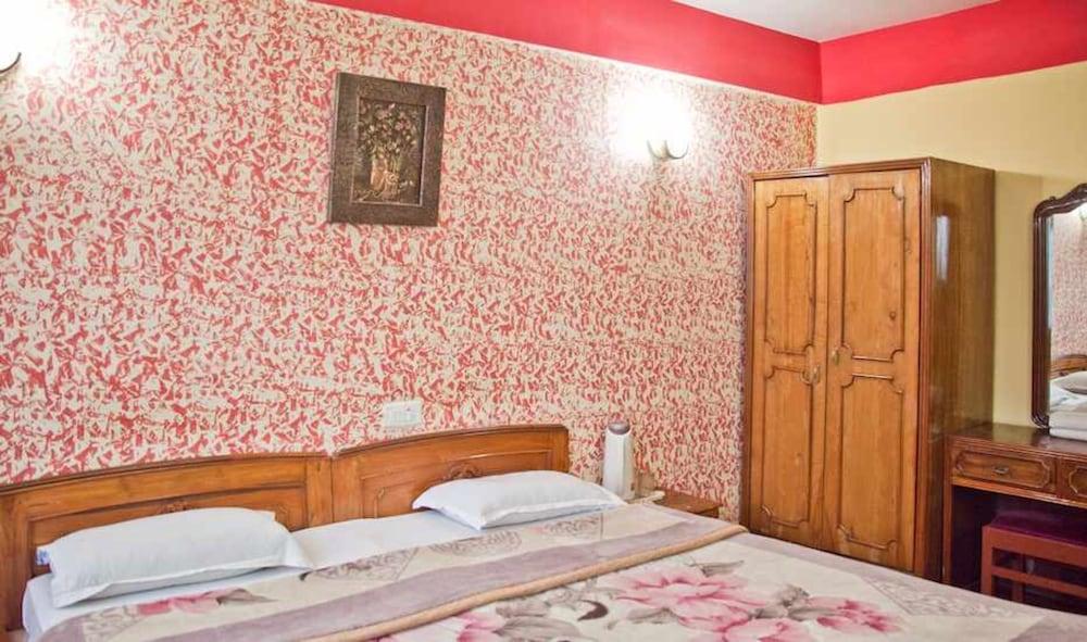 Goroomgo Shambhu Darjeeling