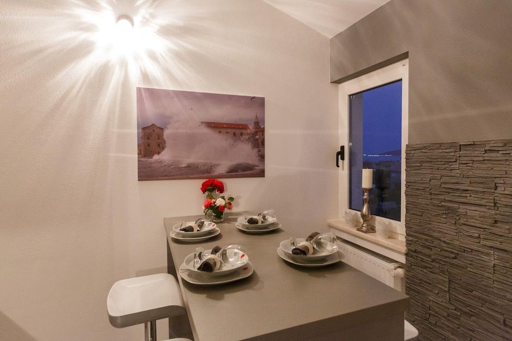 A2 - Modern Luxury apt w. big Balcony, sea View,