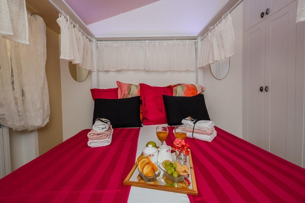 A3 - Modern Luxury apt With Balcony and sea View