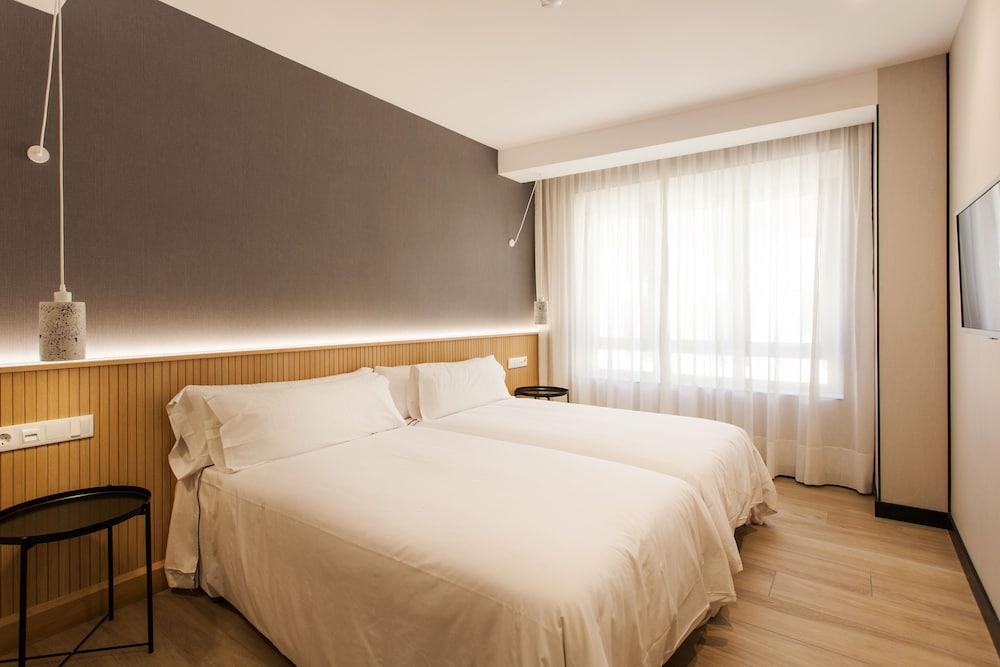 Hospedium H Cabo Sport