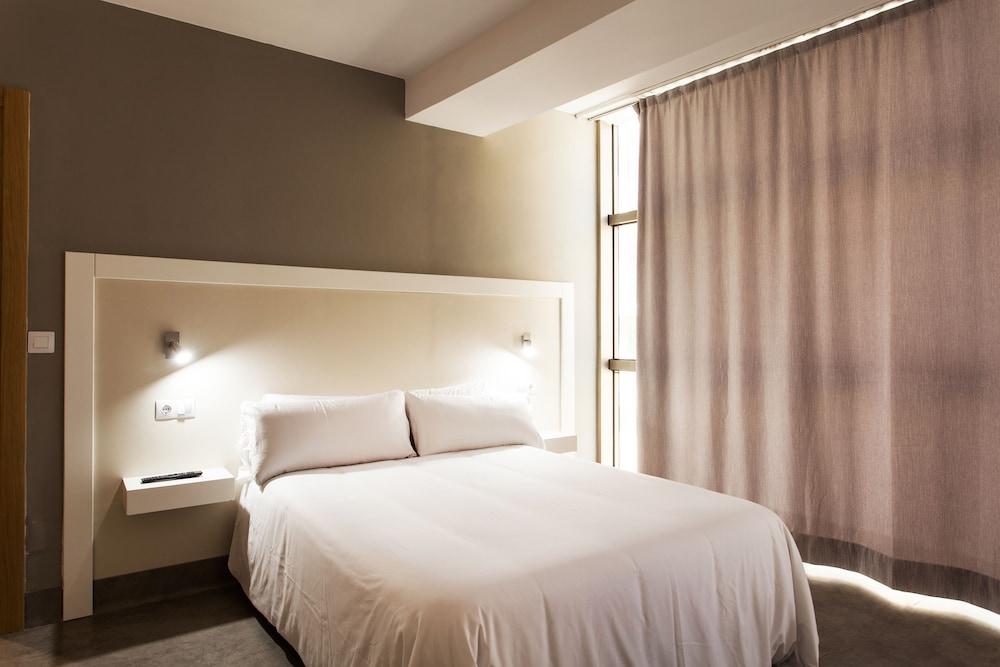 Hospedium H Cabo Sport