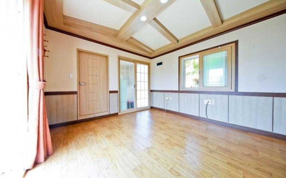 Geojedo Daehyang Pension