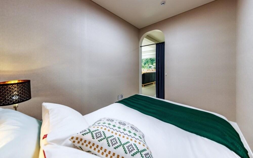 Chuncheon Plan B Pool Villa