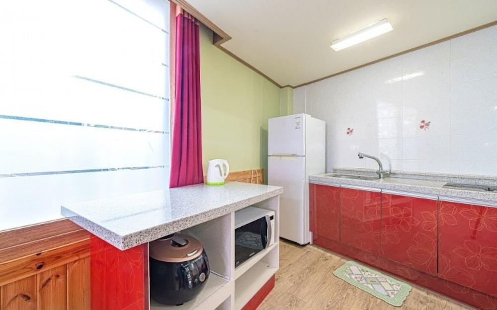 Yeongdeok Badahyang Pension