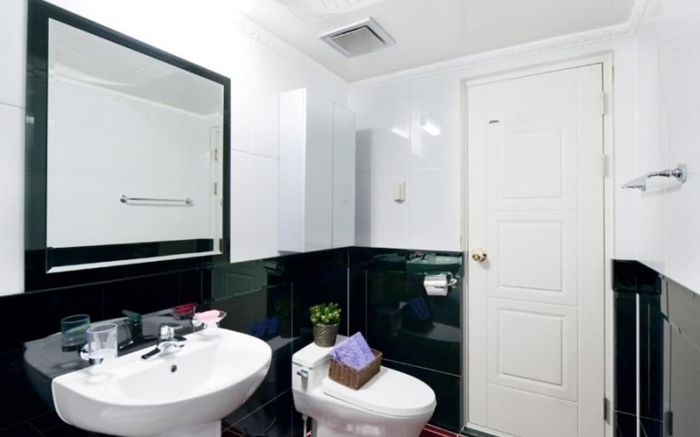 Samcheok Yonghwa Hotel