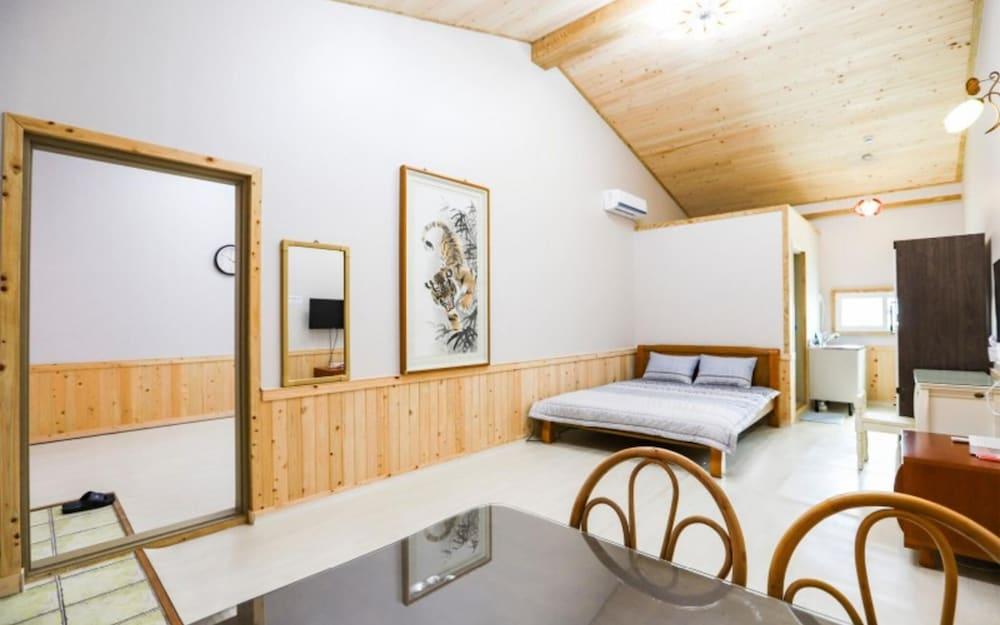 Taean Seaman House Pension