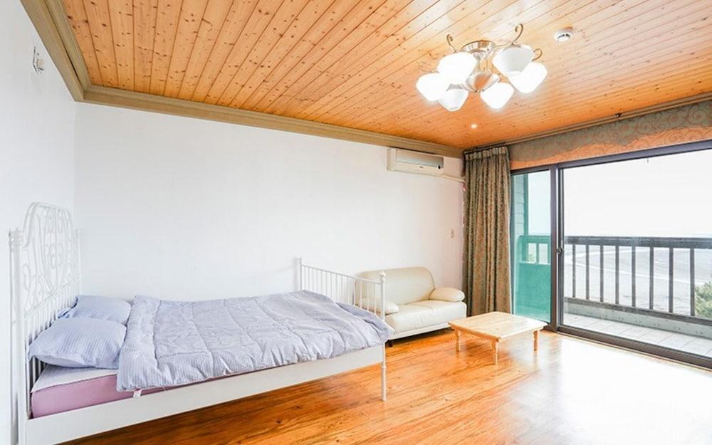 Taean Haenaji Pension