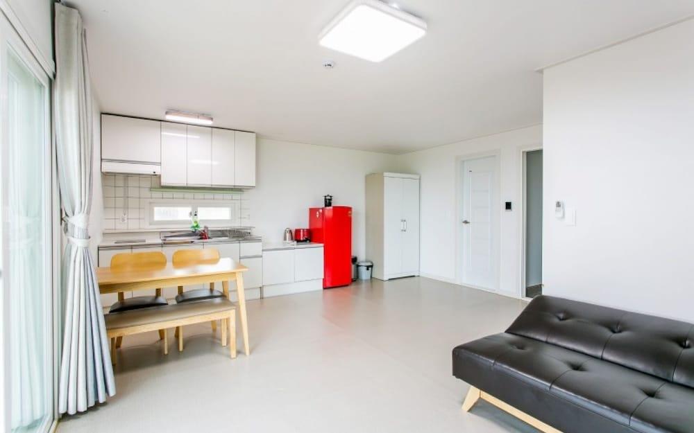 Pohang Sea and Tree Pension