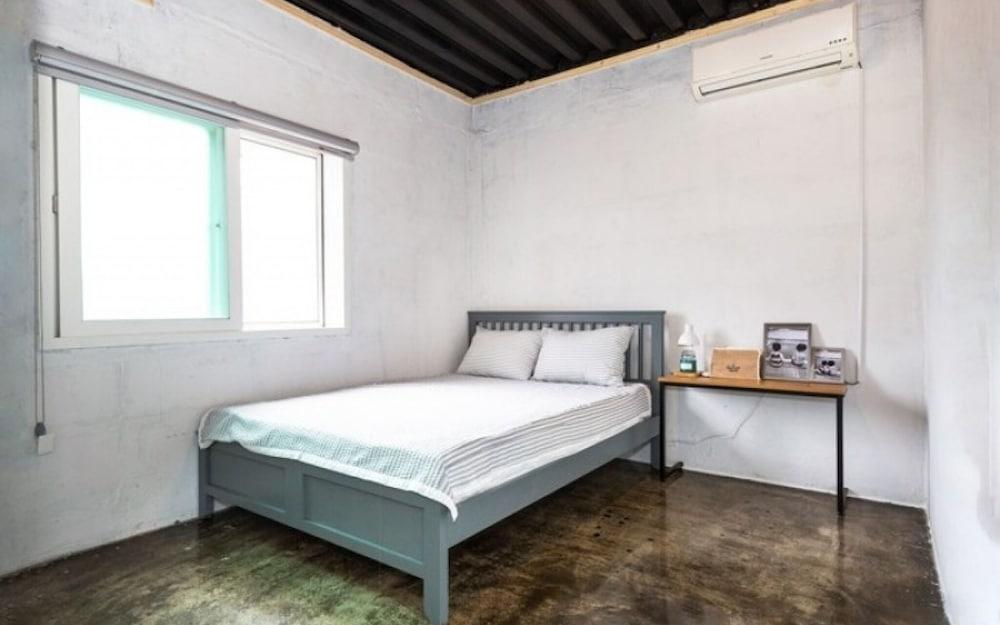 Jeju Romantic Jeju Pension