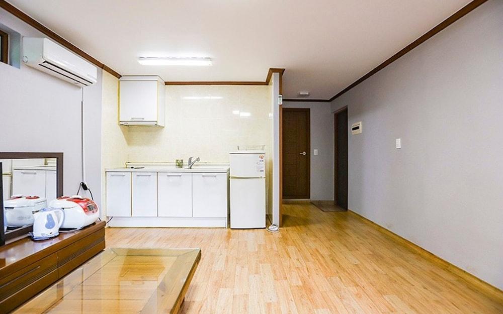 Wonju Chiaksan Gallery Pension