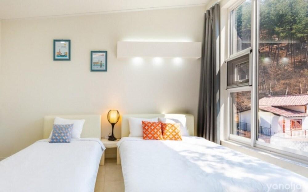 Gapyeong Ruhen Pool Villa