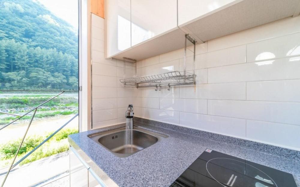 Jeongsen Eoulim Pension