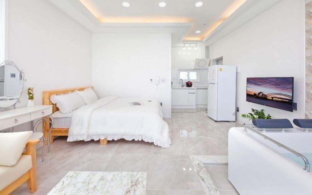 Pohang Cn242 Pension