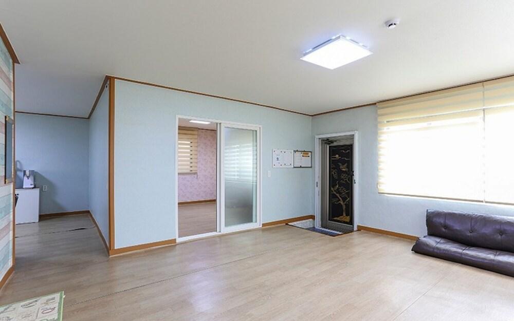 Damyang Dongine Unshared House Pension